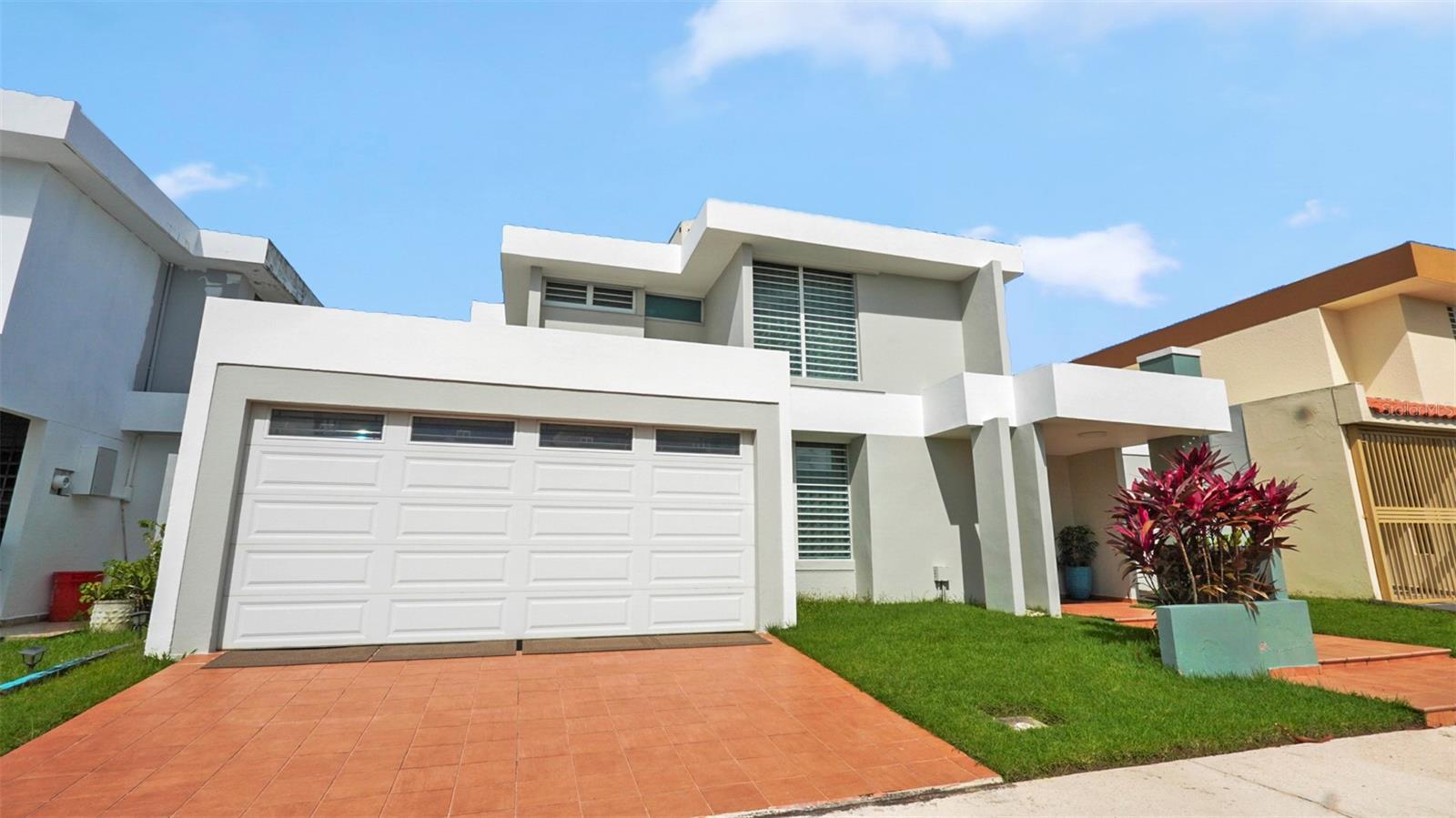 Calle 2 URB. ESTANCIAS DE SAN FERNANDO