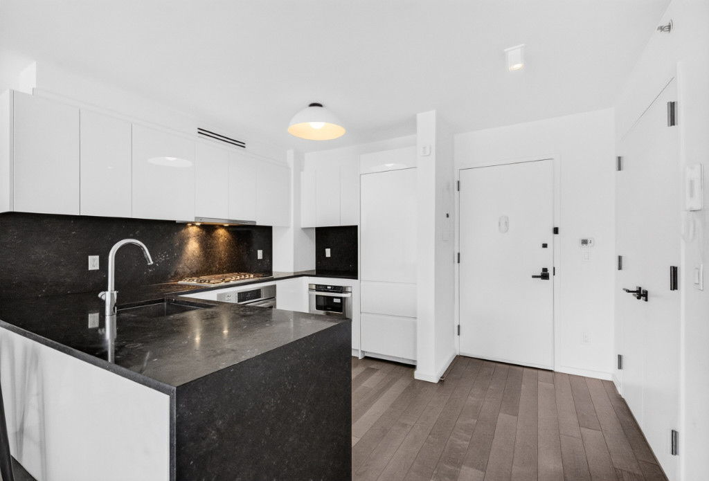 385 1st Avenue 8D