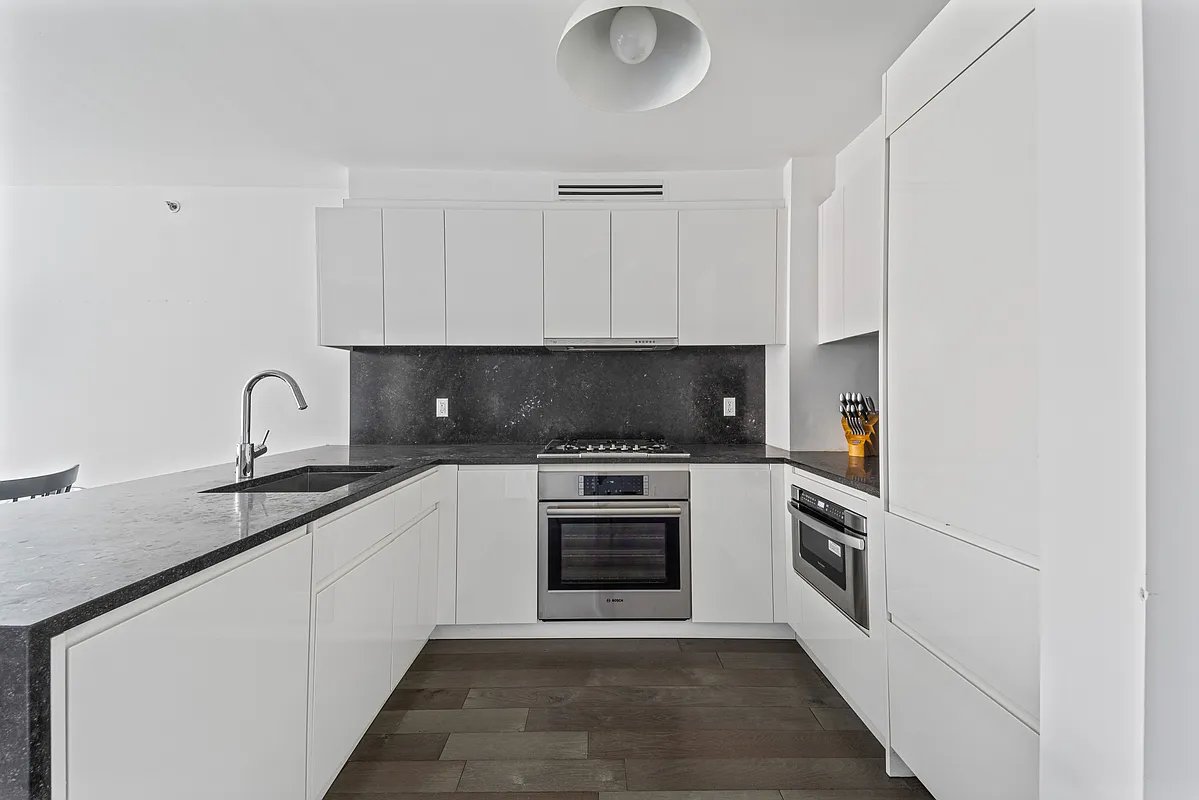 385 1st Avenue 8D