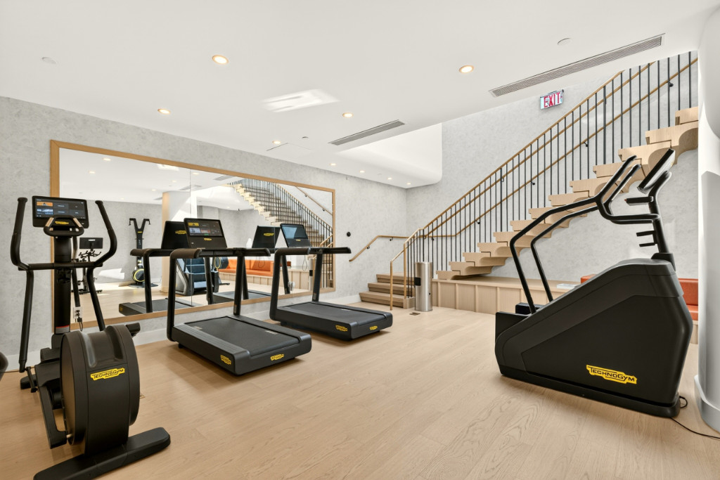 400 W 38th Street 5G-N