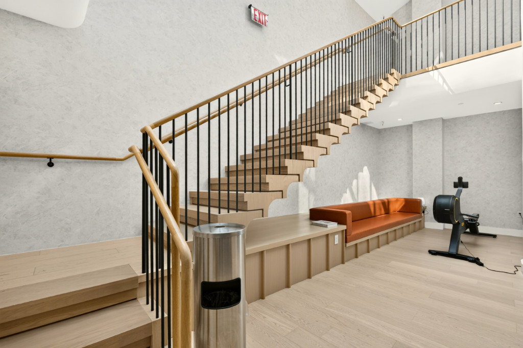 400 W 38th Street 5G-N