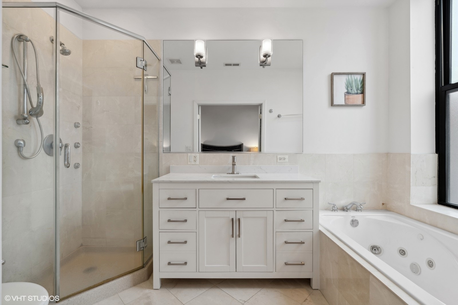 1640 W Ohio Street Unit: 2