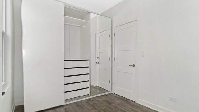 1731 W Potomac Avenue Unit: 2R