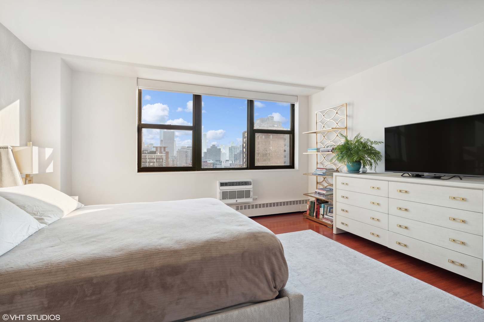 1445 N State Parkway Unit: 2106