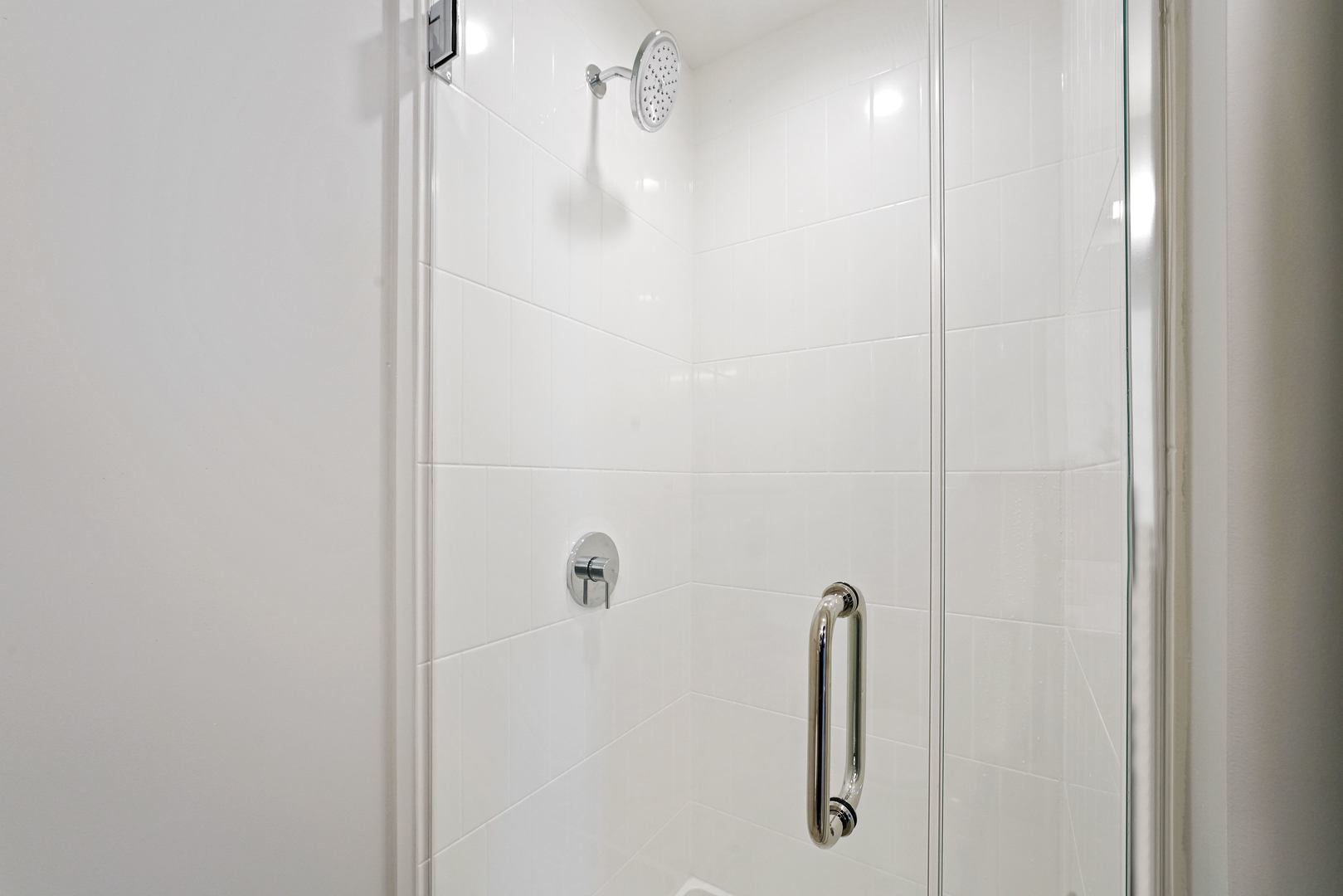 670 N May Street Unit: 604