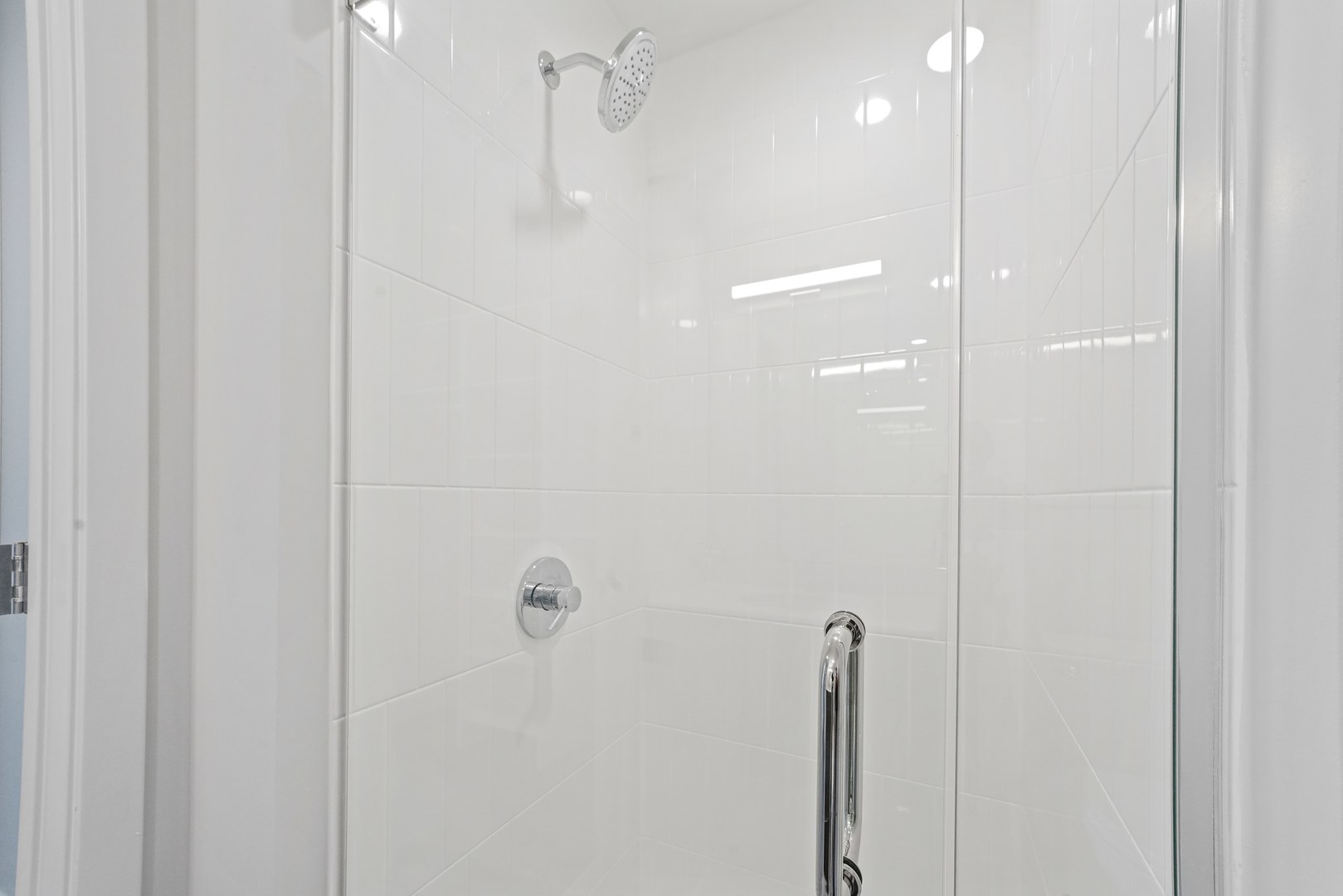 670 N May Street Unit: 604