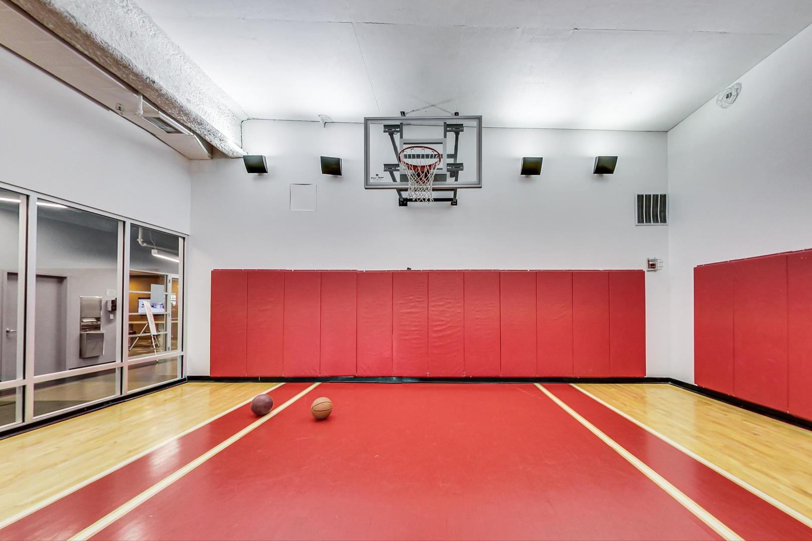 225 N Columbus Drive Unit: 7403