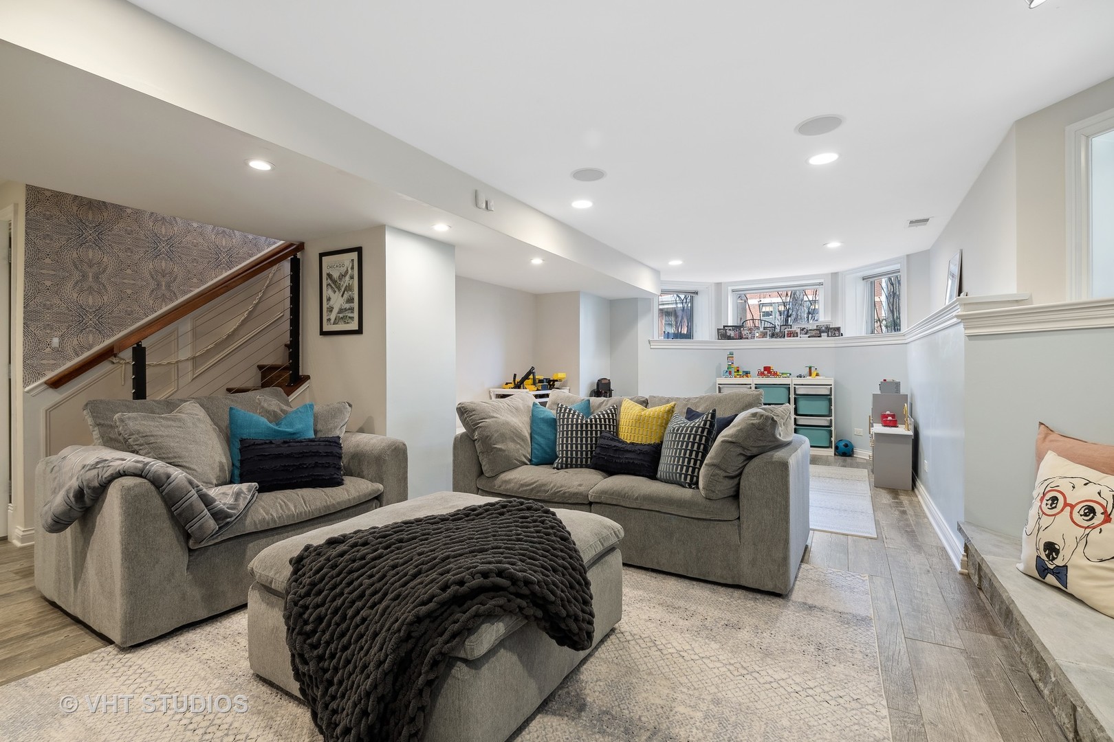 1421 W Summerdale Avenue Unit: 1