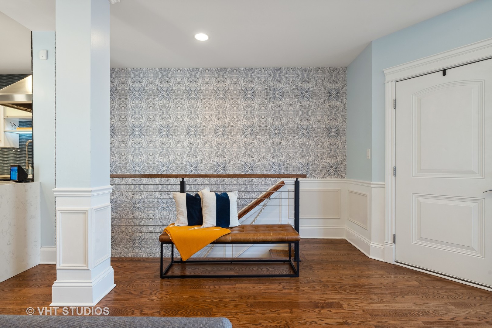 1421 W Summerdale Avenue Unit: 1