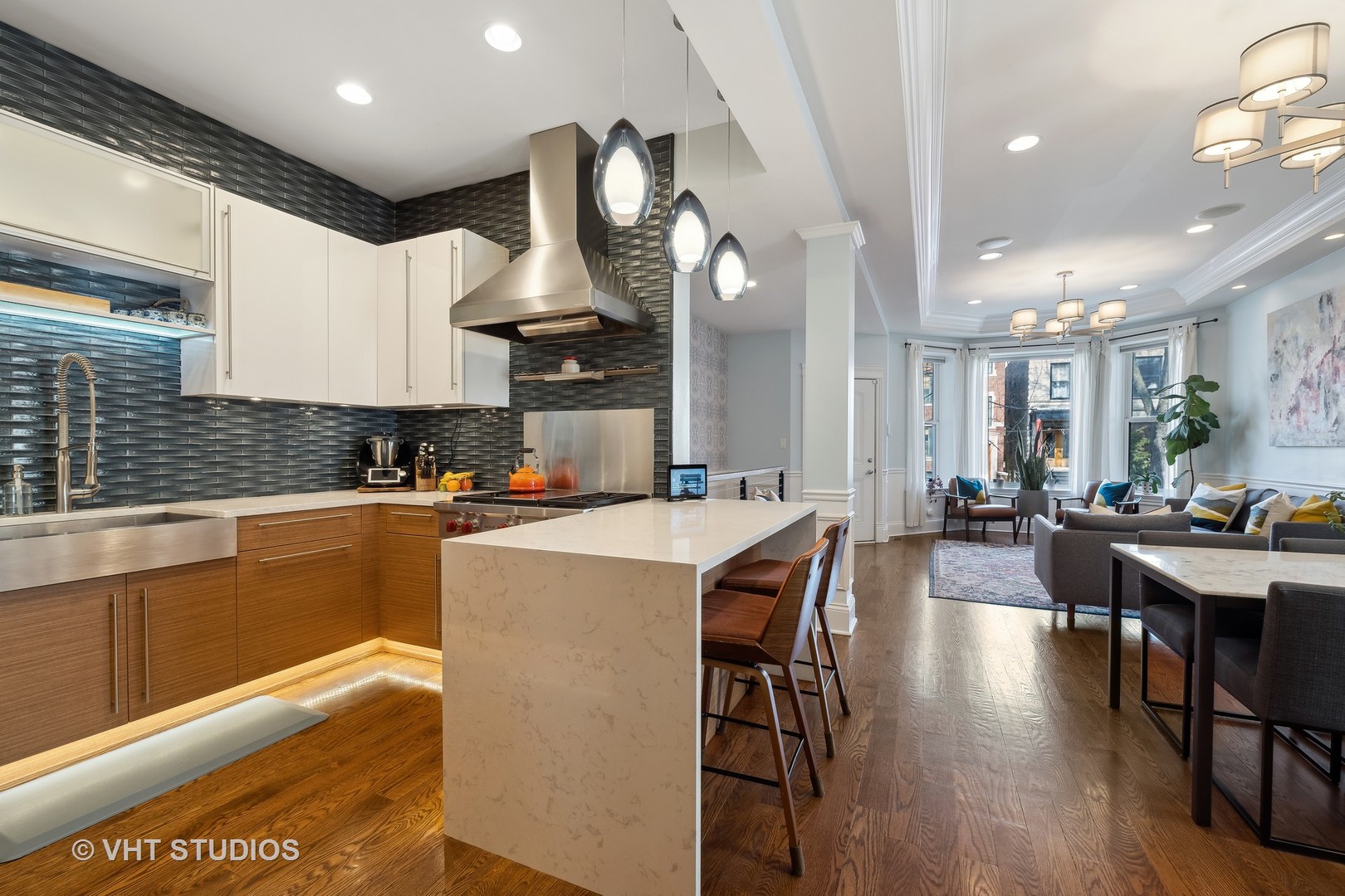 1421 W Summerdale Avenue Unit: 1