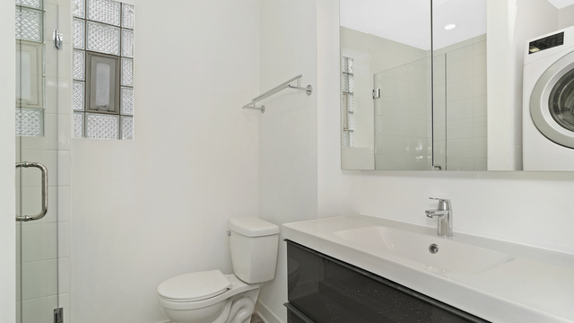 1731 W Potomac Avenue Unit: 1F