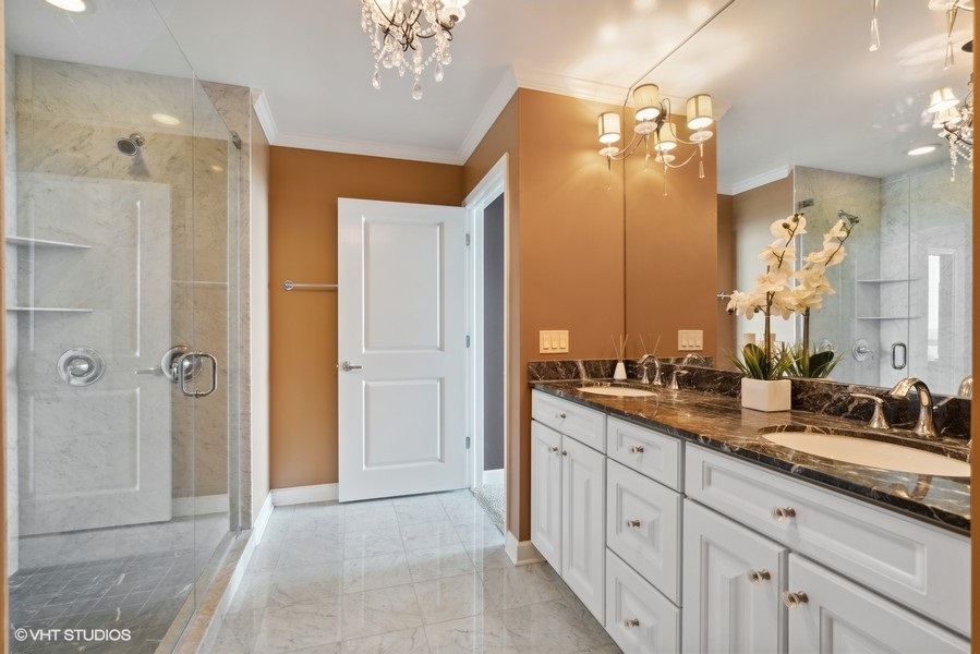 1629 S Prairie Avenue Unit: 2301