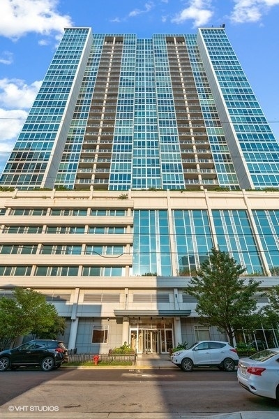 1629 S Prairie Avenue Unit: 2301