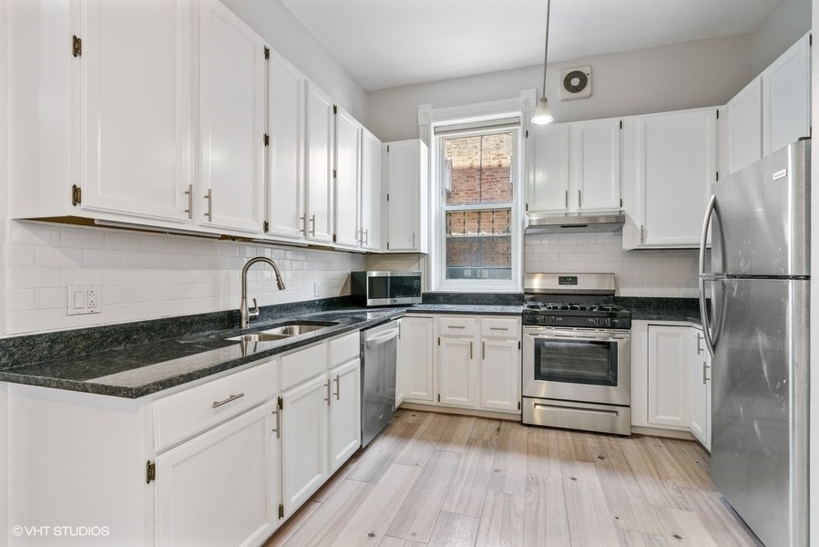 2029 N SHEFFIELD Avenue Unit: 1