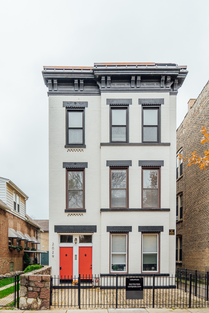 2029 N SHEFFIELD Avenue Unit: 1