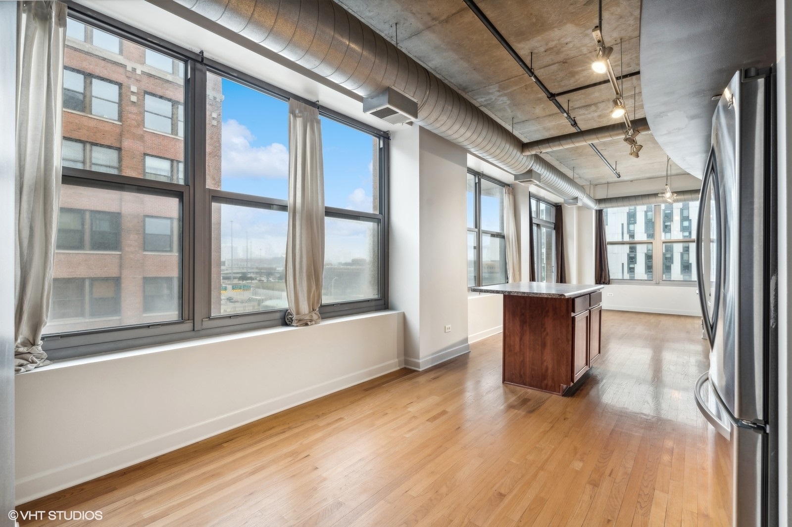 933 W Van Buren Street Unit: 507
