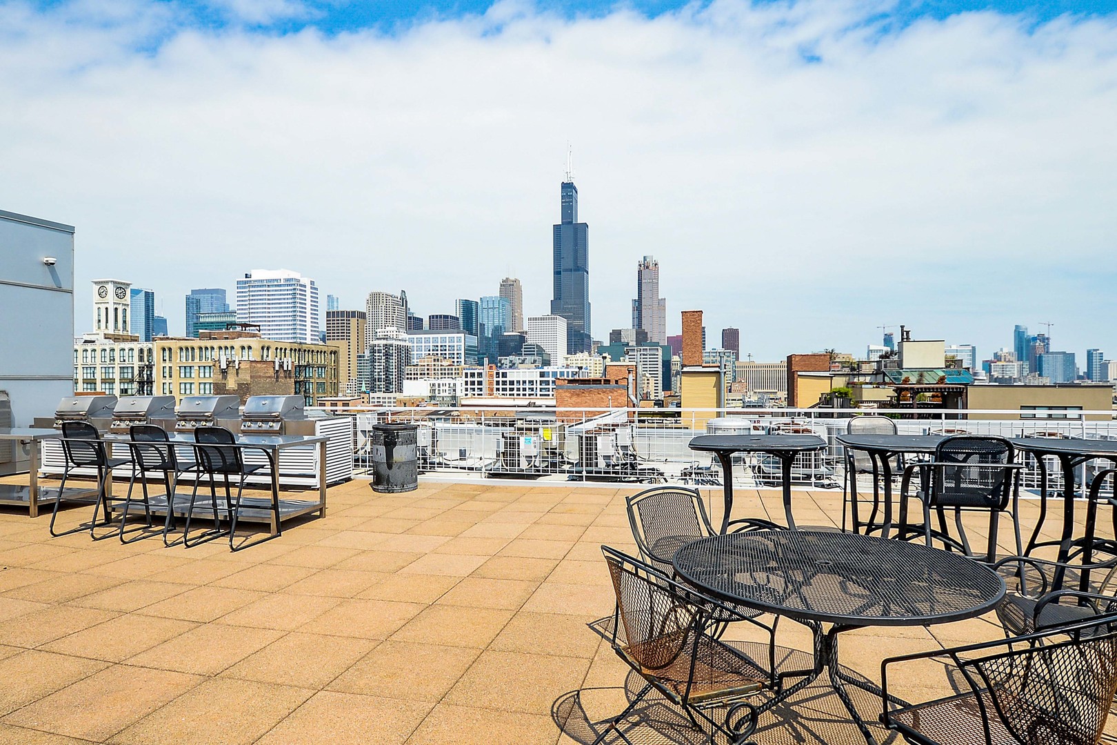 933 W Van Buren Street Unit: 507