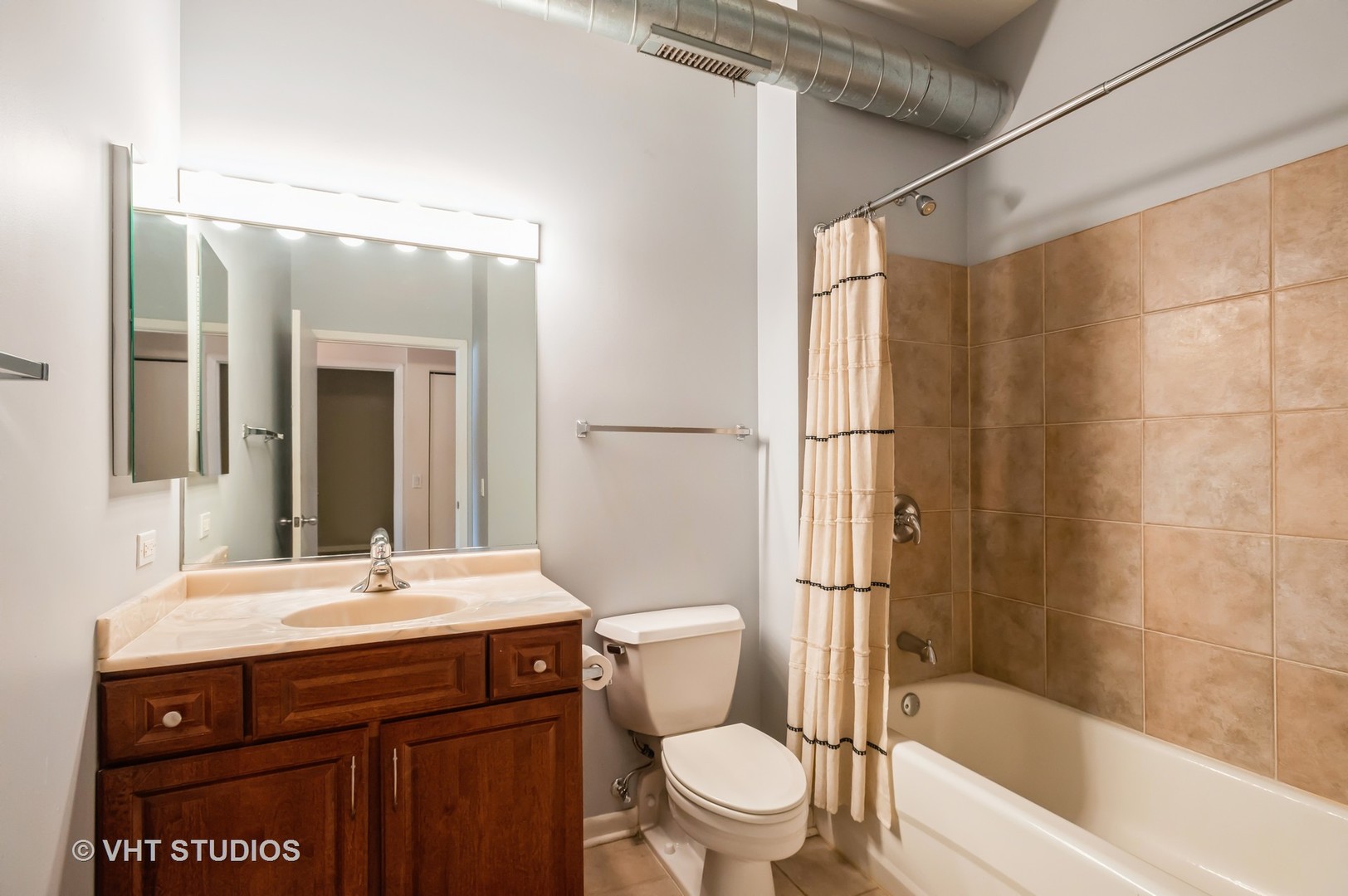 1200 W MONROE Street Unit: 406