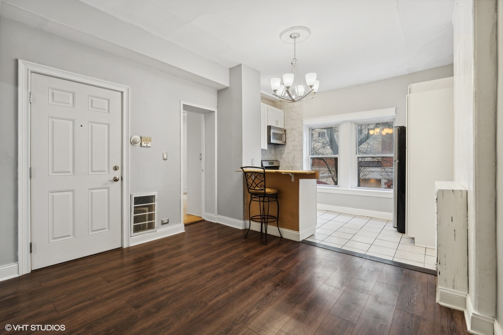 14 W Chestnut Street Unit: 2F