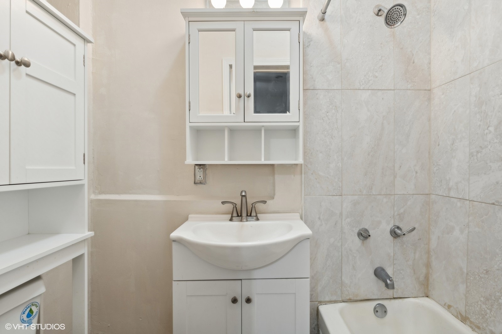 14 W Chestnut Street Unit: 2F