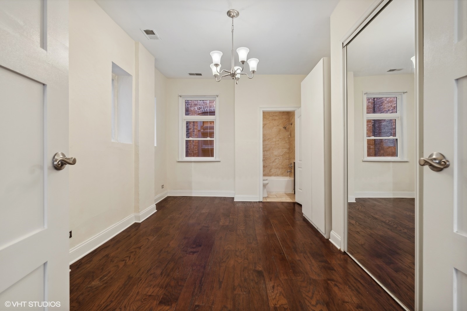 14 W Chestnut Street Unit: 4F