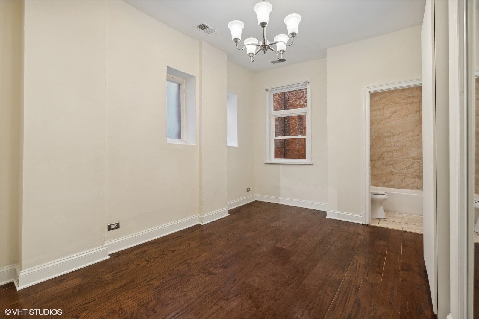 14 W Chestnut Street Unit: 4F