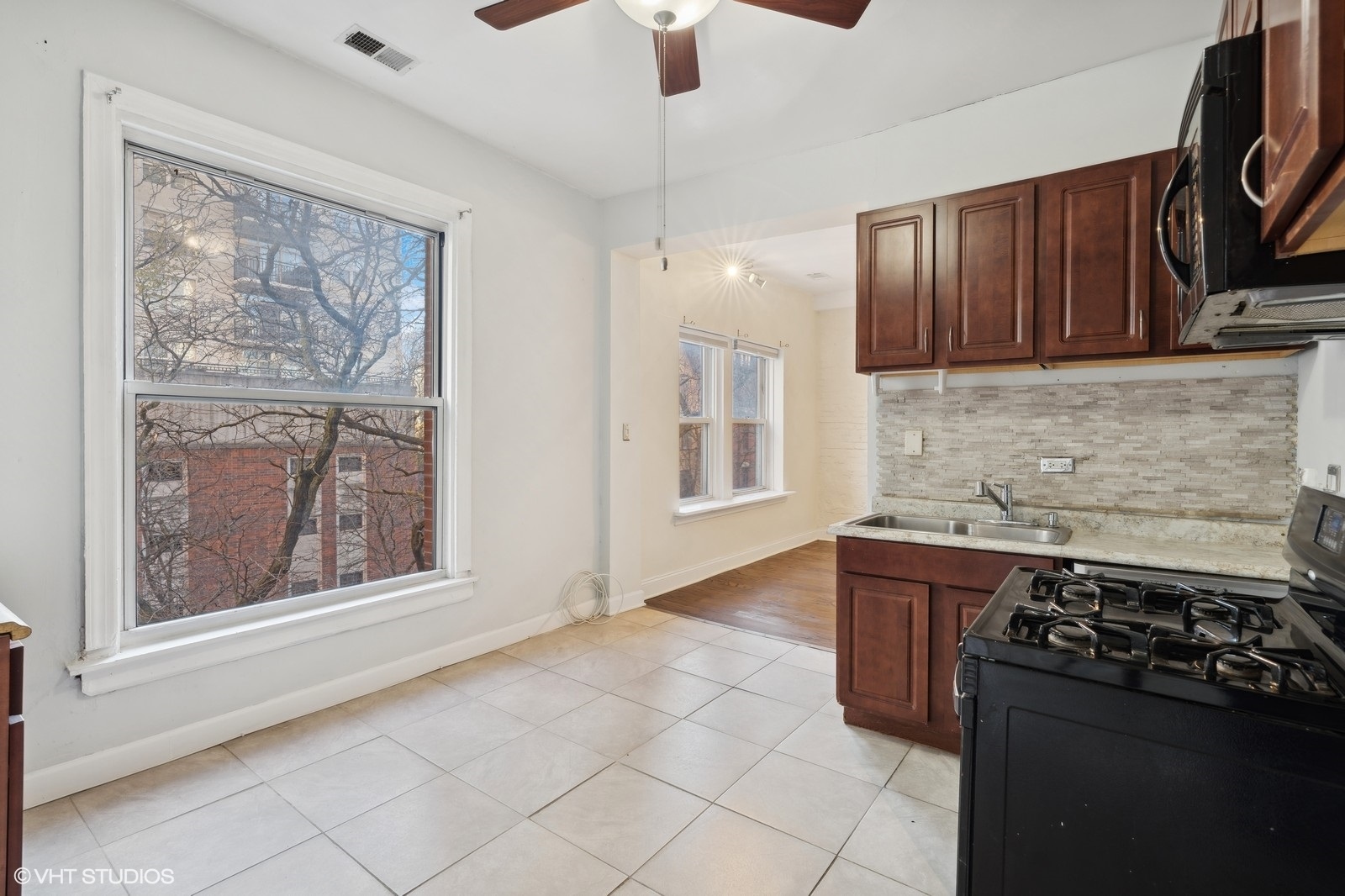 14 W Chestnut Street Unit: 4F