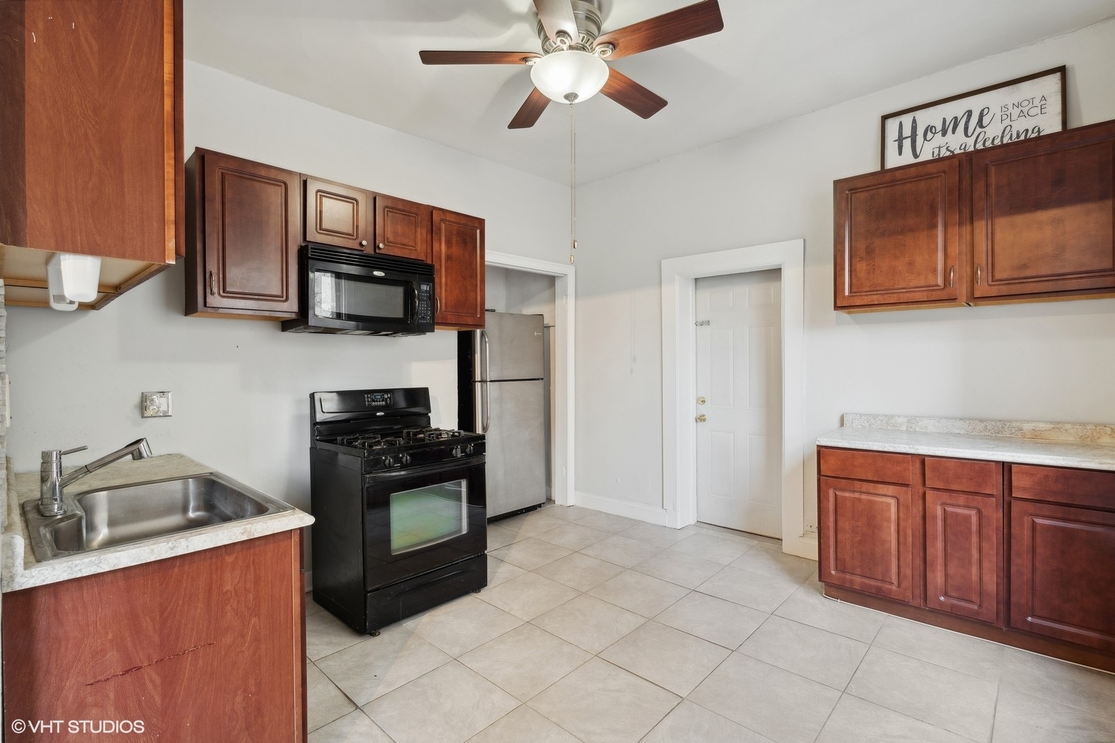 14 W Chestnut Street Unit: 4F