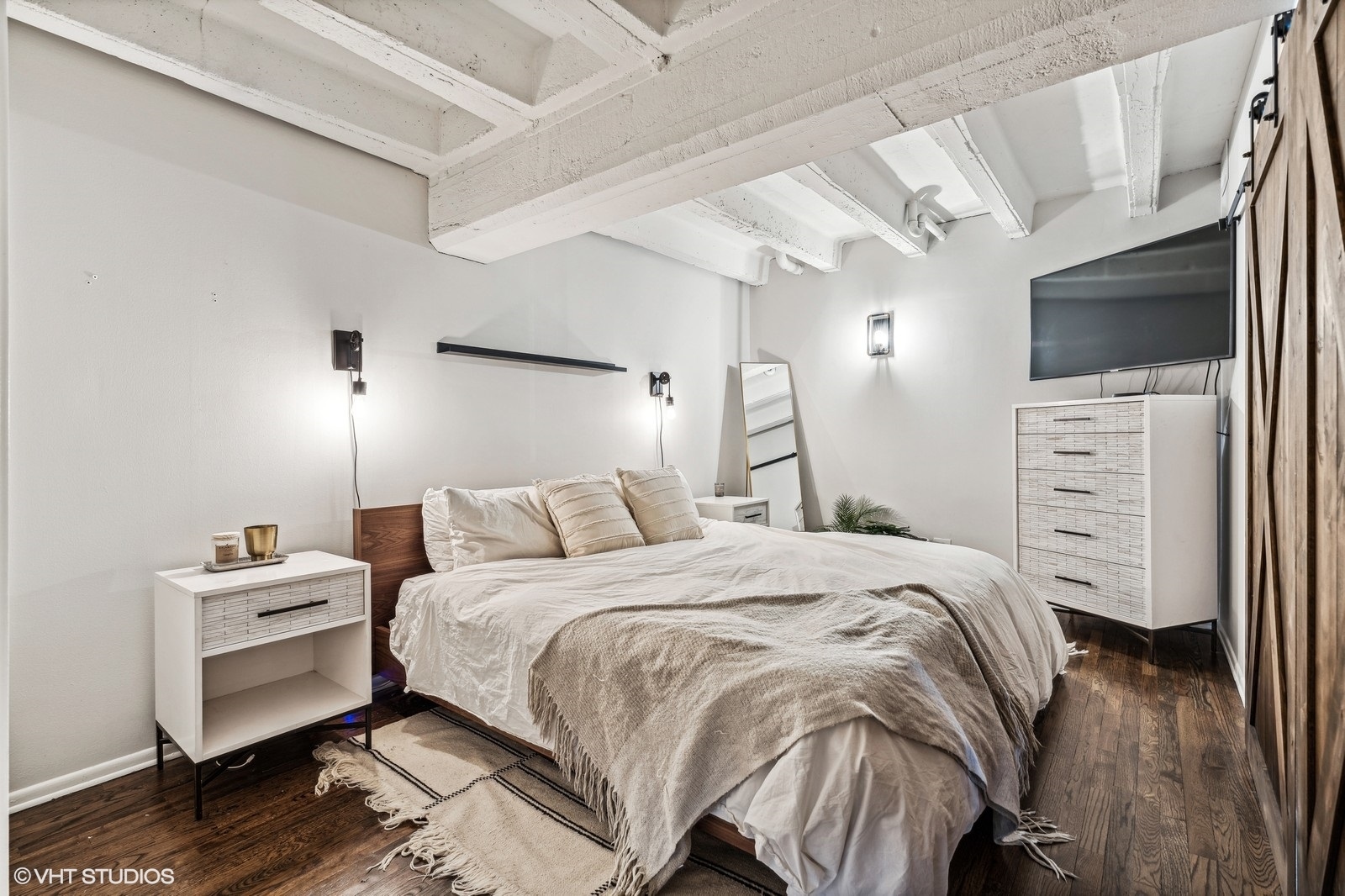 2525 N Sheffield Avenue Unit: 1A