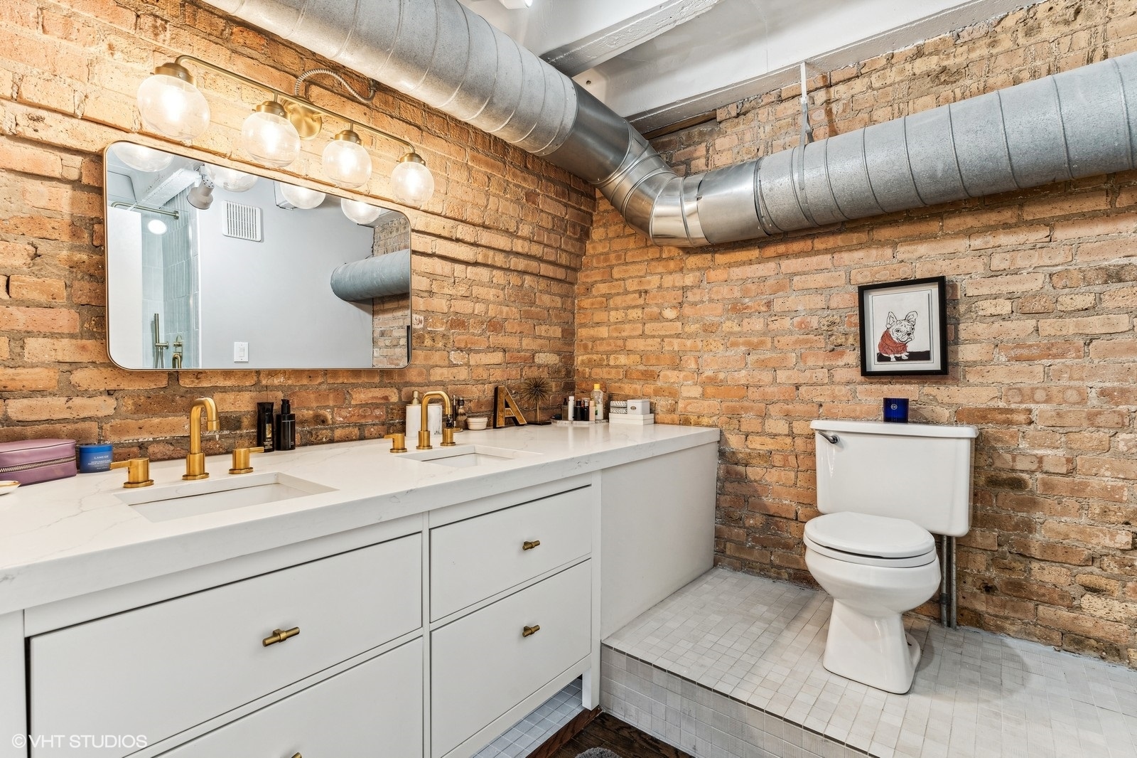 2525 N Sheffield Avenue Unit: 1A