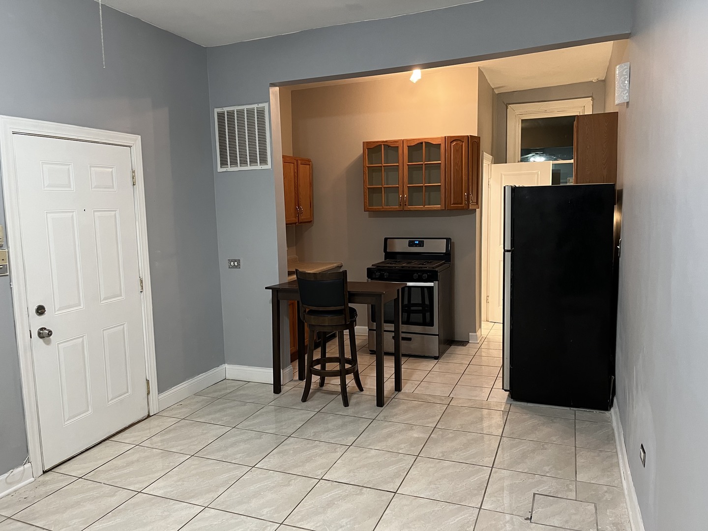 14 W Chestnut Street Unit: 1R