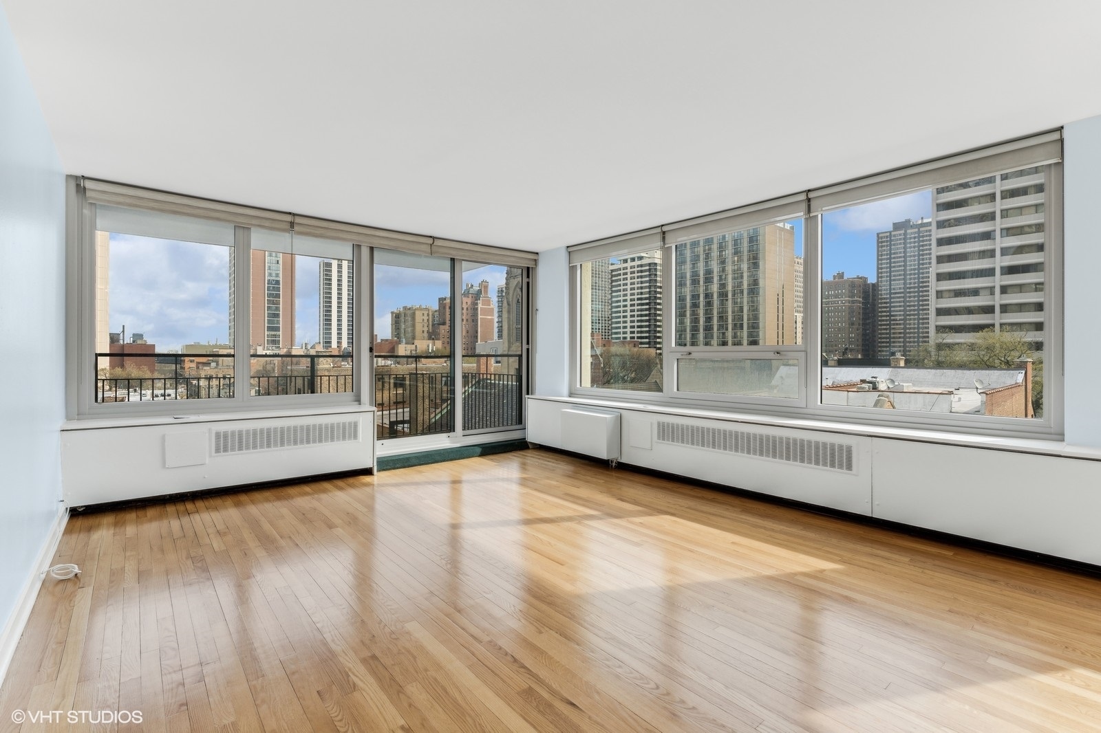 88 W Schiller Street Unit: 601