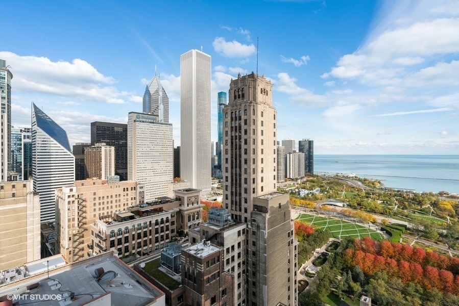 60 E Monroe Street Unit: 3208