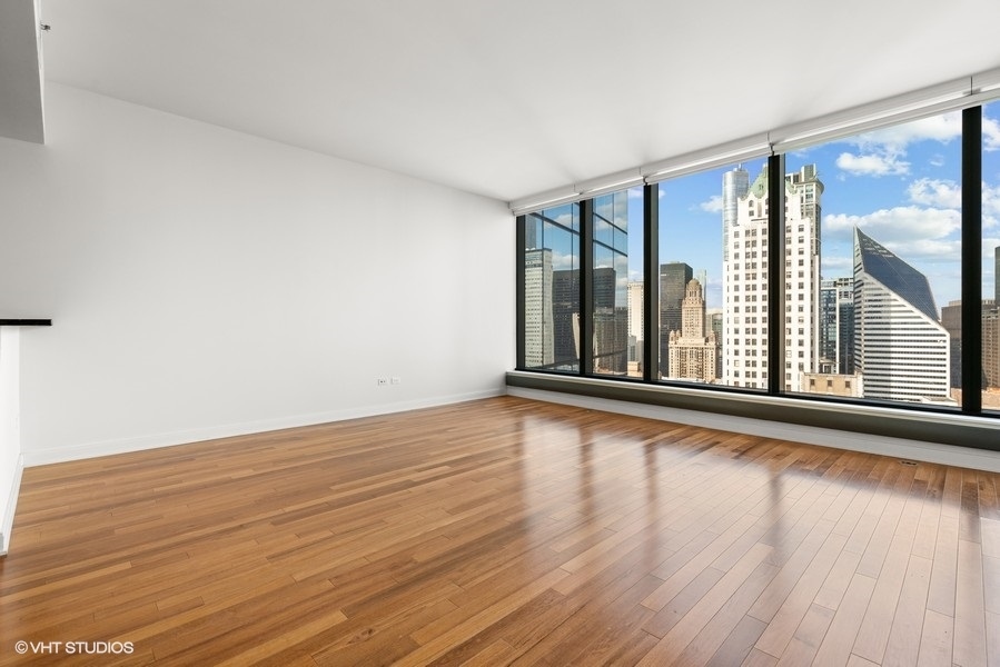 60 E Monroe Street Unit: 3208