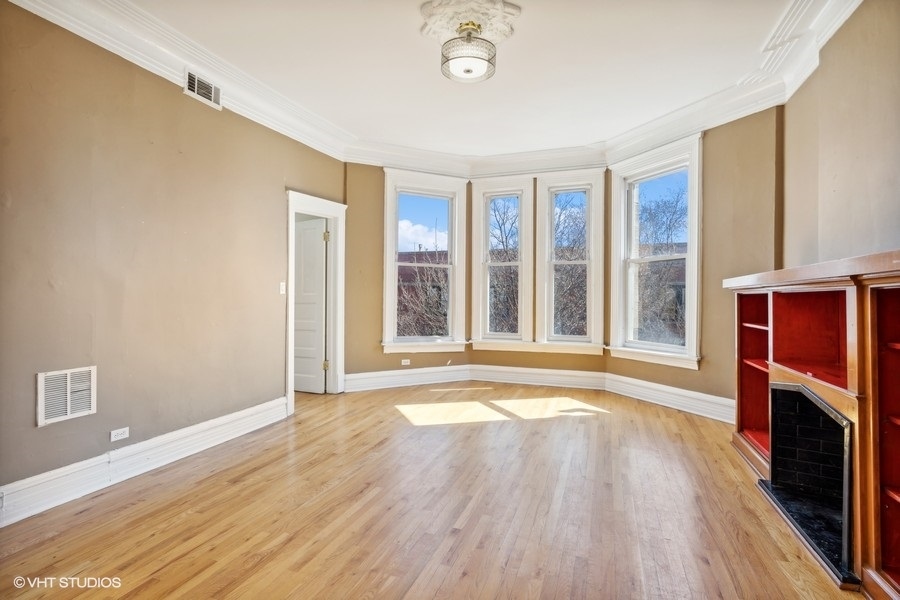 722 S Laflin Street Unit: 3