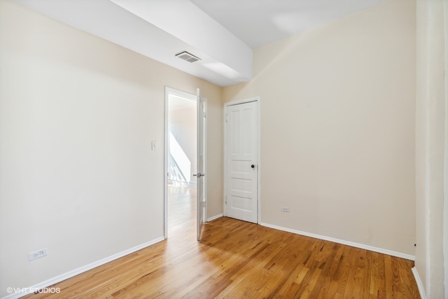 722 S Laflin Street Unit: 3