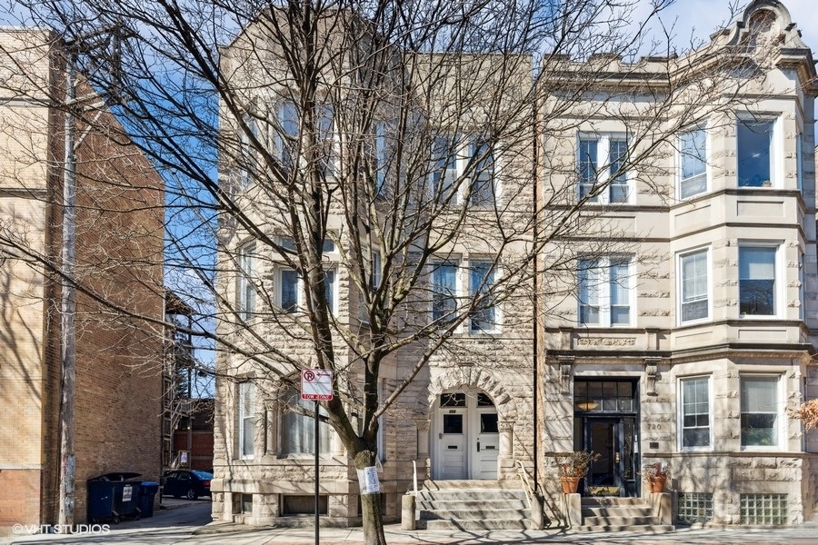 722 S Laflin Street Unit: 3