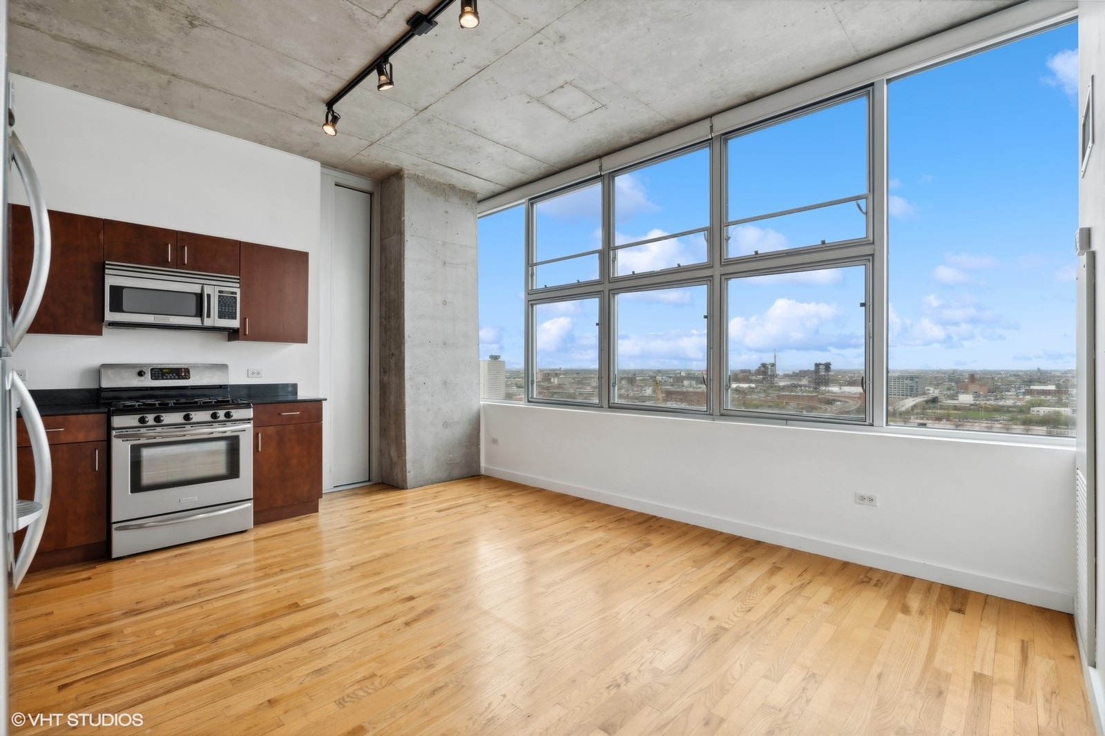 1720 S Michigan Avenue Unit: 1617