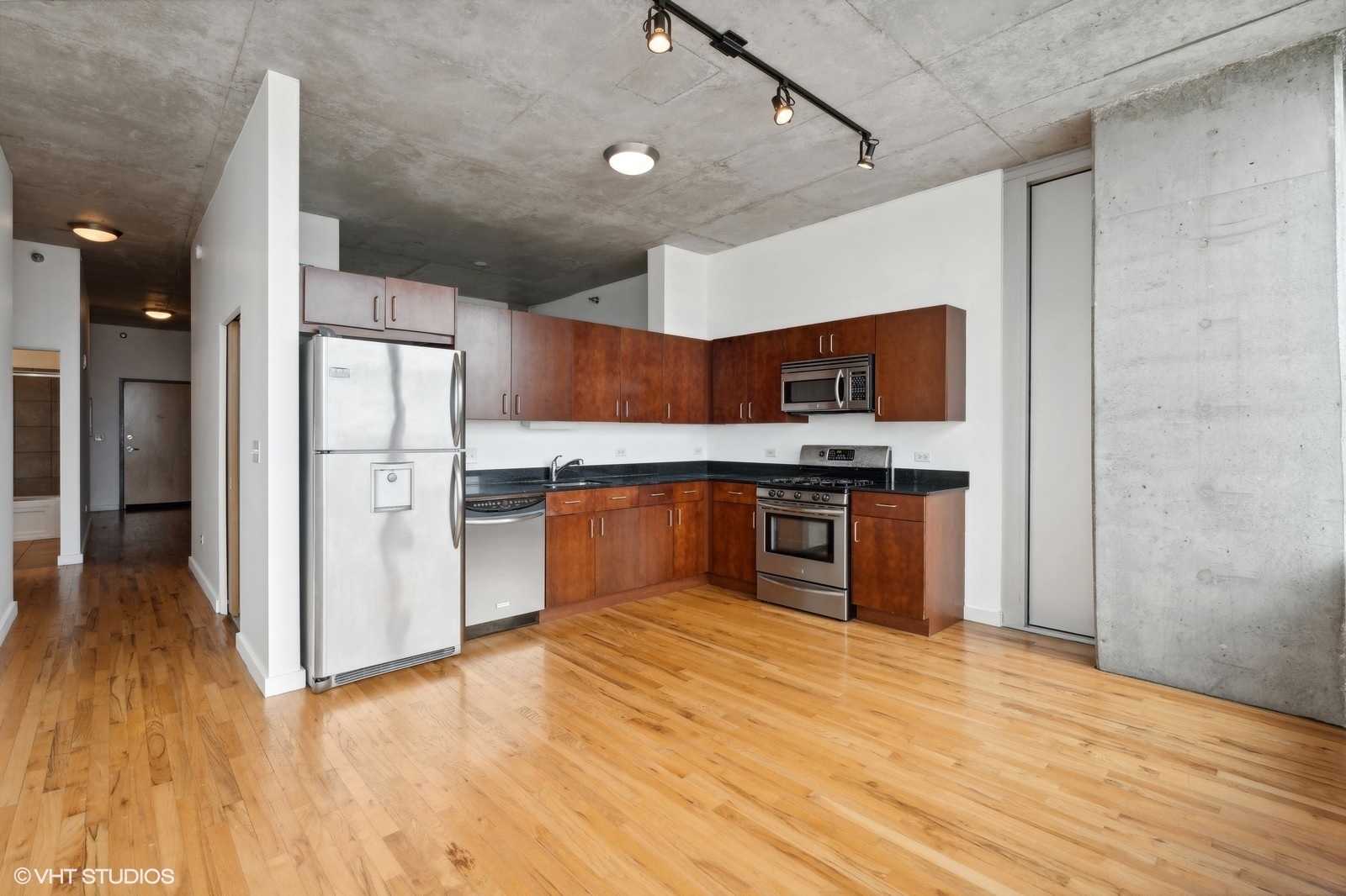 1720 S Michigan Avenue Unit: 1617