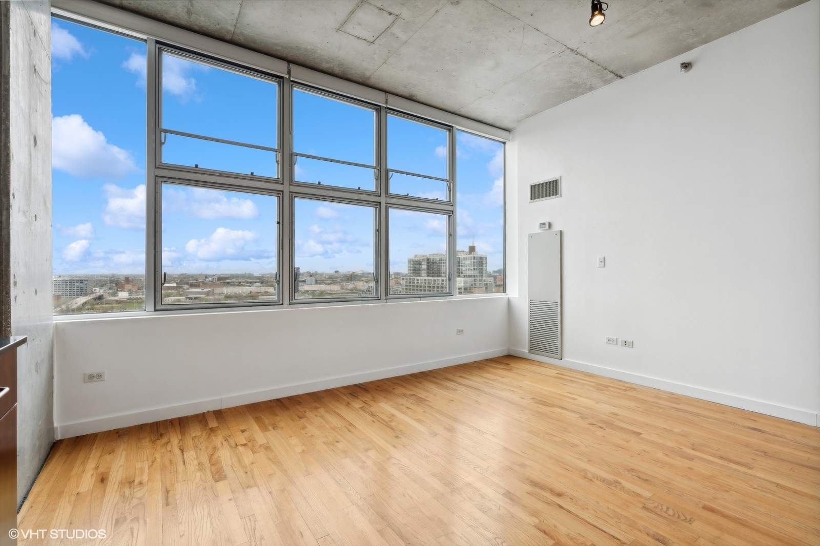 1720 S Michigan Avenue Unit: 1617