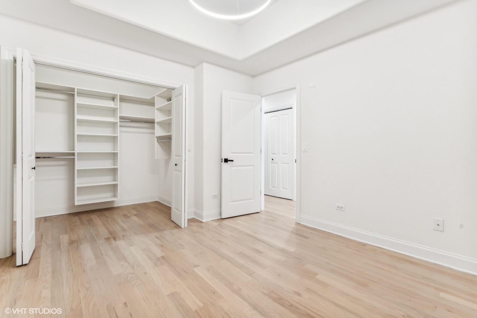 1601 S State Street Unit: 6G