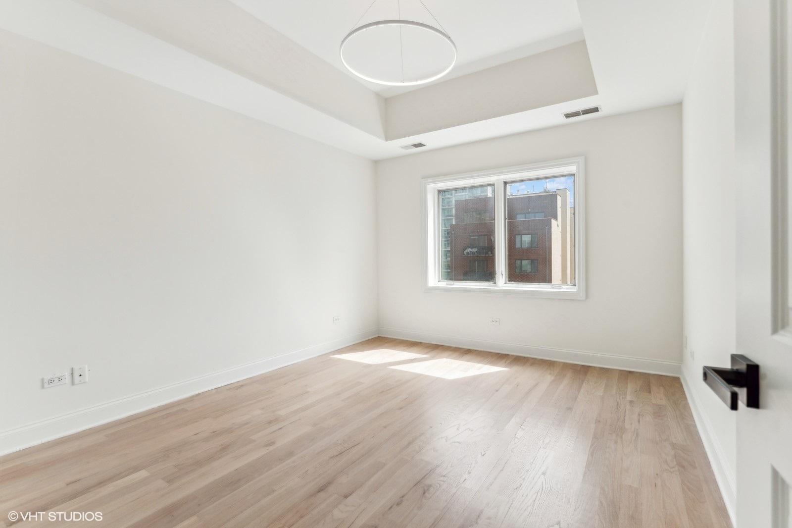 1601 S State Street Unit: 6G