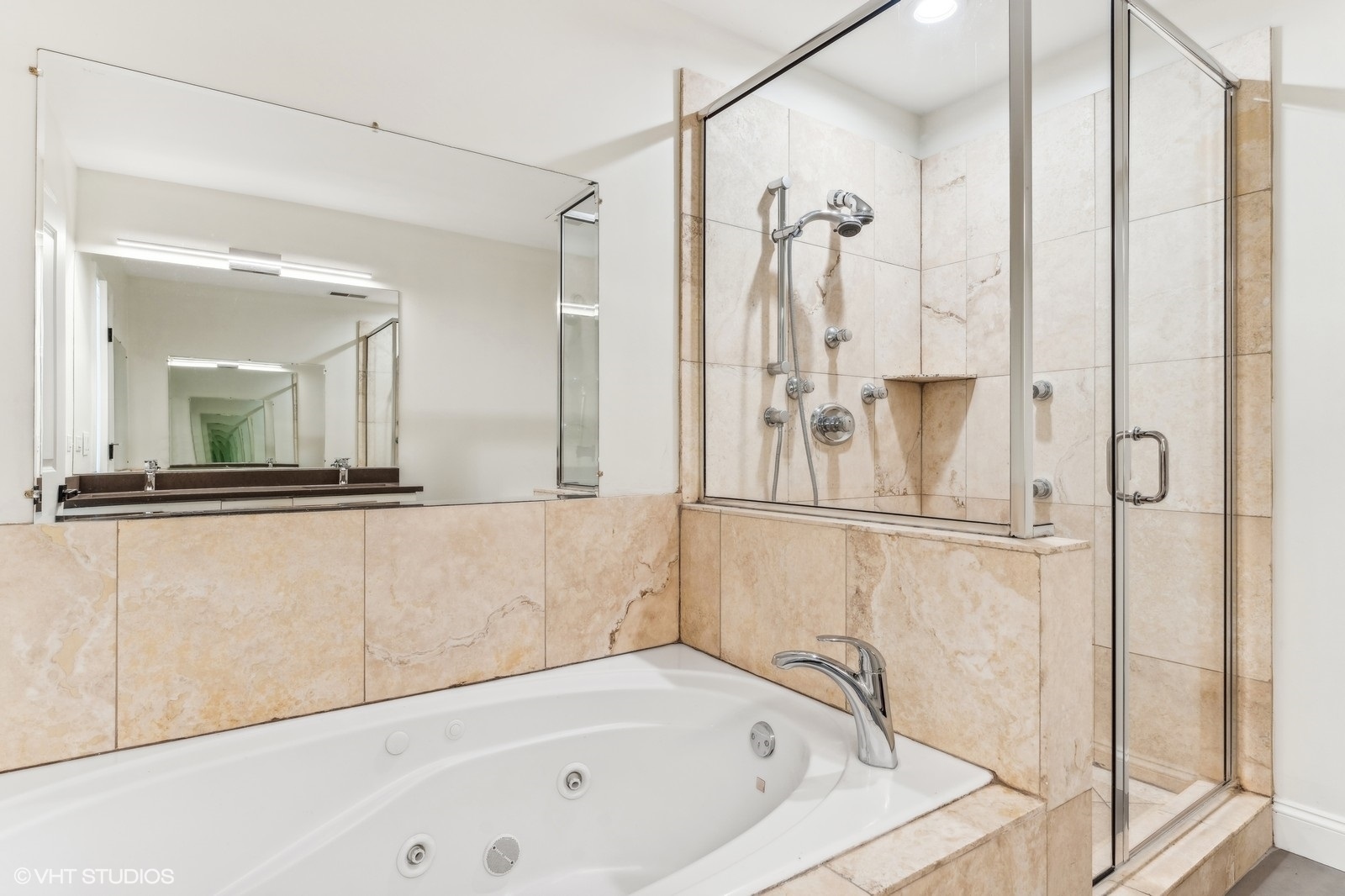 1601 S State Street Unit: 6G