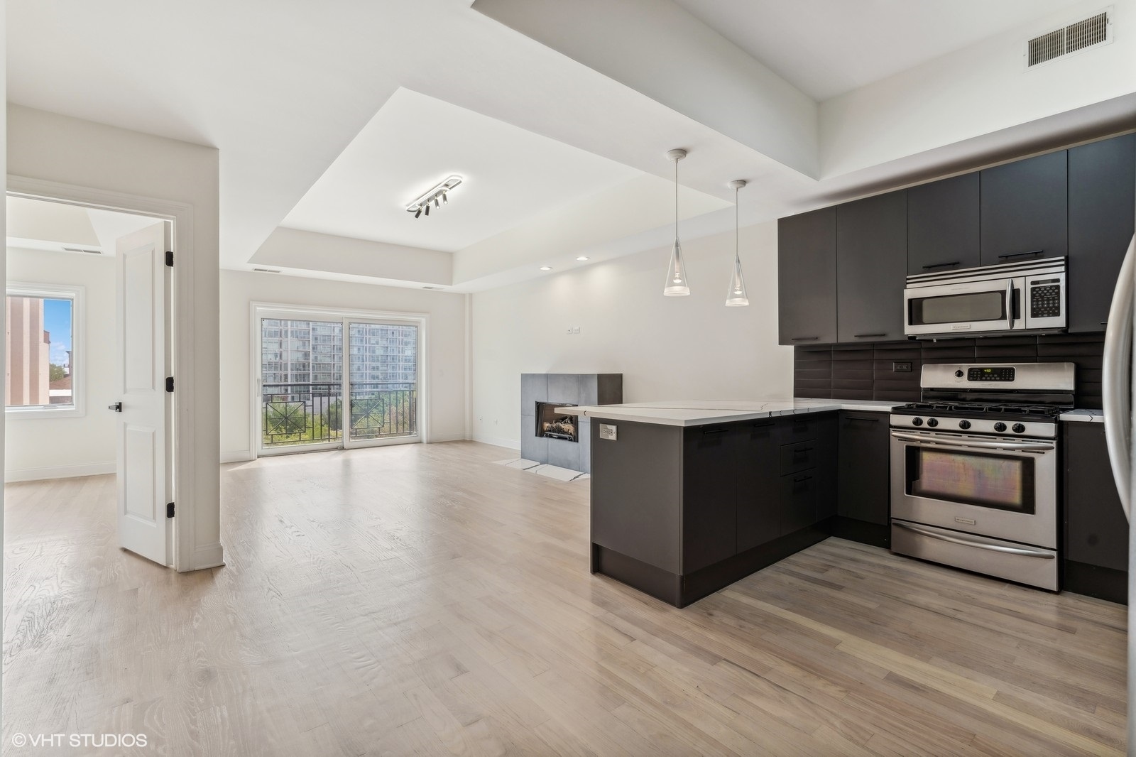 1601 S State Street Unit: 6G