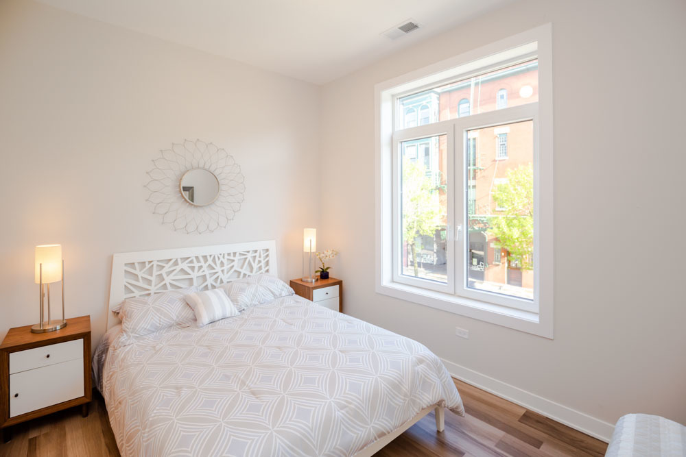 1348 W Roscoe Street Unit: 209