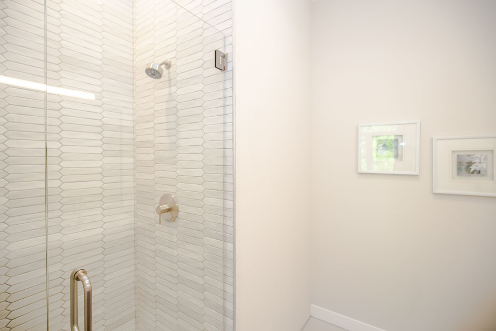 1348 W Roscoe Street Unit: 209