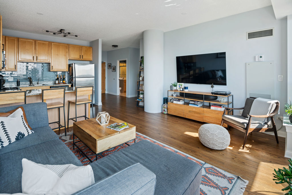 1717 S Prairie Avenue Unit: 2007