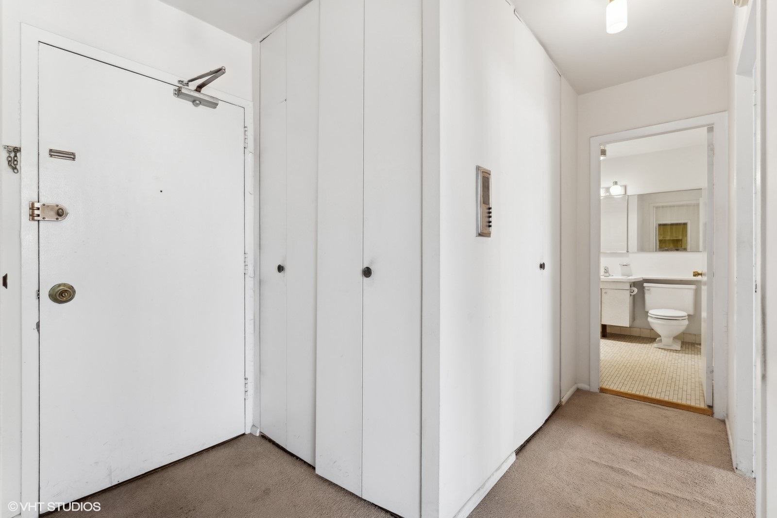 1460 N Sandburg Terrace Unit: 508