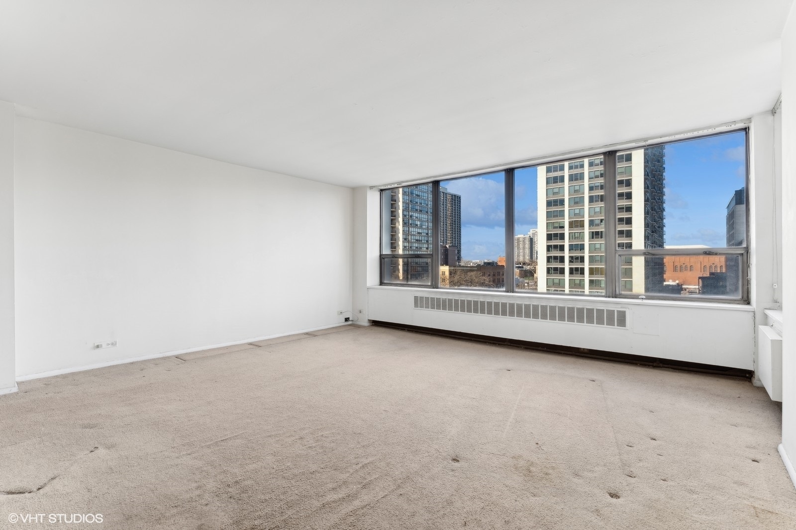 1460 N Sandburg Terrace Unit: 508