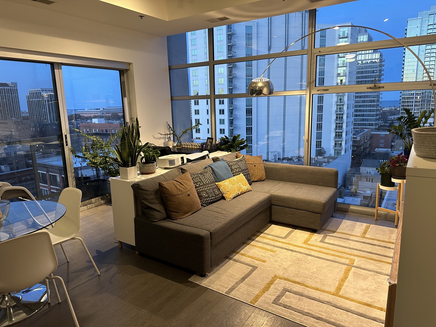 1620 S Michigan Avenue Unit: 1107